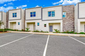 5BR Oasis w Pool Near Disney Universal and More